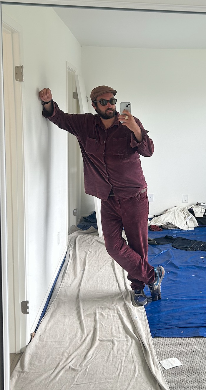 Merlot fit · Full body · John Varvatos Italian corduroy